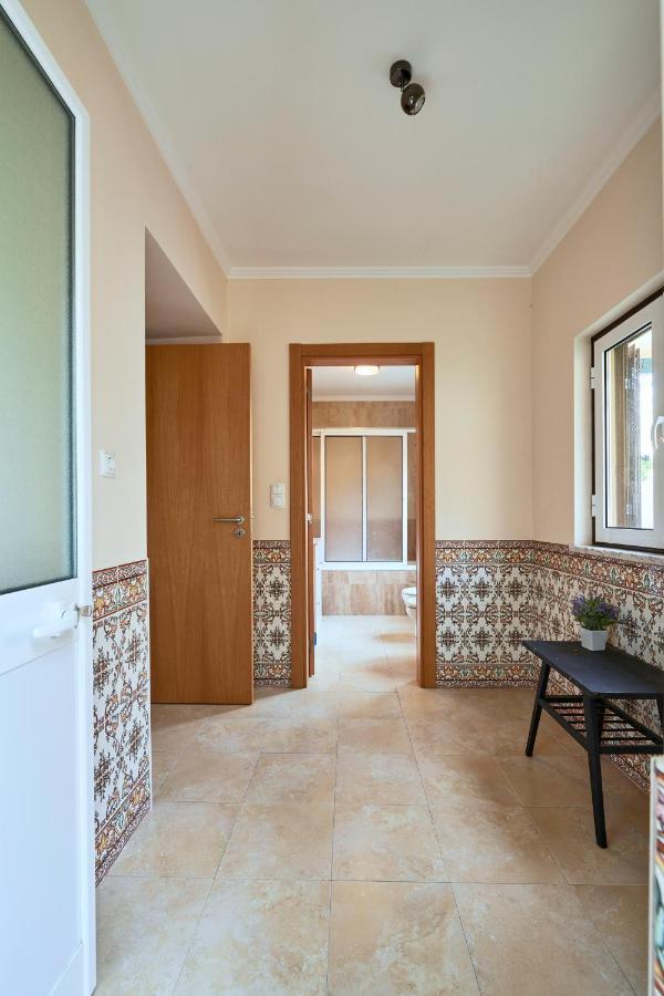 Spacious And Renovated With Amazing Patio, By Timecooler * Lisboa
