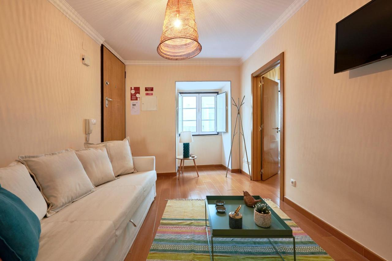 Spacious And Renovated With Amazing Patio, By Timecooler * Lisboa